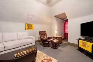 400 E 10th Ave, Munhall, PA 15120 - Photo 33