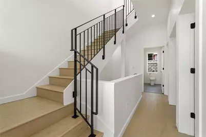 5217 Broad St, Pittsburgh, PA 15224 - Photo 27