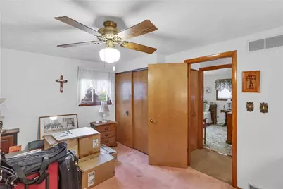 716 Limestone Dr, Pittsburgh, PA 15101 - Photo 23