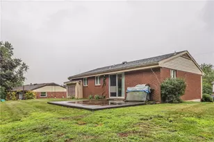 716 Limestone Dr, Pittsburgh, PA 15101 - Photo 5