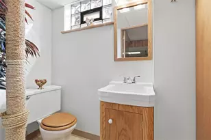 1074 Roseanne Ave, Banksville/Westwood, PA 15216 - Photo 29