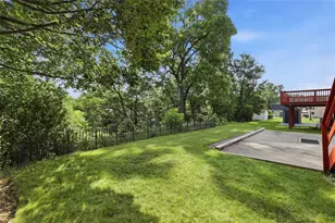 1074 Roseanne Ave, Banksville/Westwood, PA 15216 - Photo 39