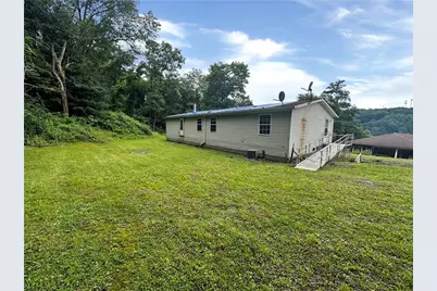 1818 Pershing Street, Johnstown, PA 15902 - Photo 3
