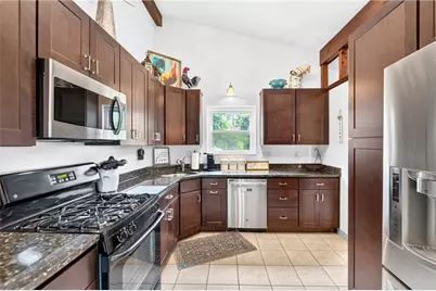 306 Beckman Dr, McKeesport, PA 15132 - Photo 5