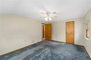 652 Fernhill Ave, Pittsburgh, PA 15226 - Photo 23