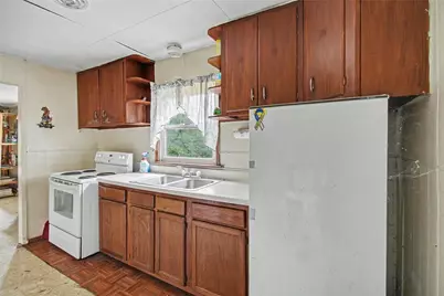 1619 Route 30, Findlay Township, PA 15126 - Photo 9
