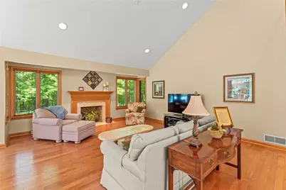 3296 Snowden Road, South Park, PA 15129 - Photo 15