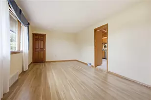 1284 S Walnut St, Monaca, PA 15061 - Photo 5