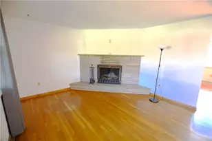 199 Lindenwood Dr, Pittsburgh, PA 15209 - Photo 13