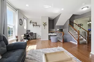 8034 Hinsdale Ln, South Fayette, PA 15057 - Photo 9