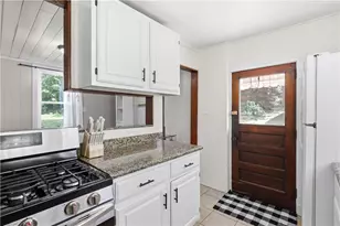 1633 Creedmoor Ave, Pittsburgh, PA 15226 - Photo 9