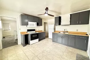 307 Mulberry Ln, Irwin, PA 15642 - Photo 11