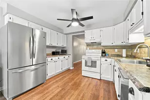 422 Edgetree, Murrysville, PA 15668 - Photo 5
