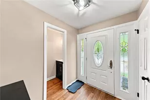 422 Edgetree, Murrysville, PA 15668 - Photo 3