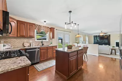 302 Davinci Ct, Rostraver, PA 15012 - Photo 3