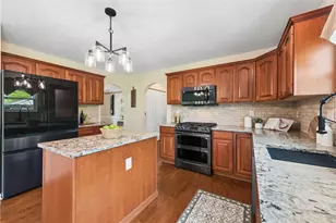 302 Davinci Court, Rostraver, PA 15012 - Photo 7