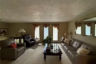 70 Green Meadow Ct, Pittsburgh, PA 15239 - Photo 3