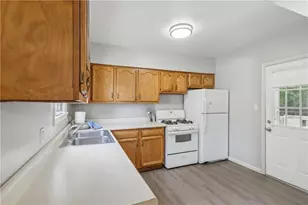 1017 Main St, Coraopolis, PA 15108 - Photo 13