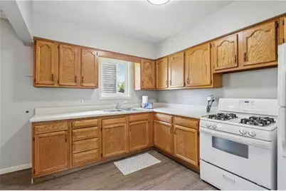 1017 Main Street, Coraopolis, PA 15108 - Photo 13