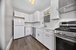 1711 Amanda St, Pittsburgh, PA 15210 - Photo 13