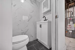 1711 Amanda St, Pittsburgh, PA 15210 - Photo 29