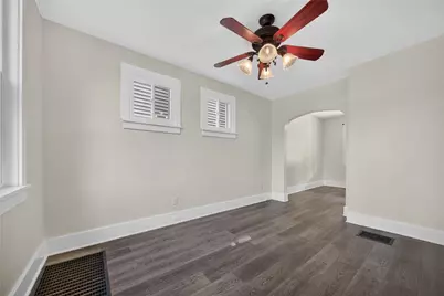 1711 Amanda St, Pittsburgh, PA 15210 - Photo 11