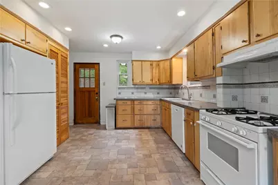 8 Wilkins Road, Pittsburgh, PA 15221 - Photo 9