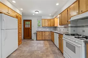 8 Wilkins Rd, Pittsburgh, PA 15221 - Photo 9