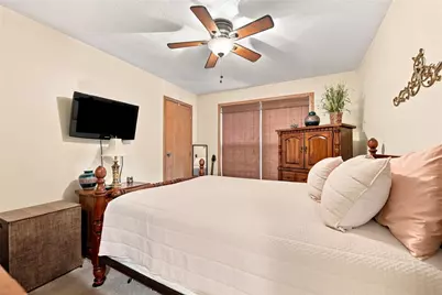 1134 Atlantis Dr, Rostraver, PA 15089 - Photo 9