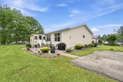 1134 Atlantis Dr, Rostraver, PA 15089 - Photo 1
