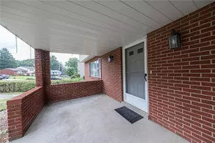 1535 Luray Dr, Pittsburgh, PA 15239 - Photo 3