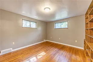 118 Washington Rd, Pittsburgh, PA 15221 - Photo 21