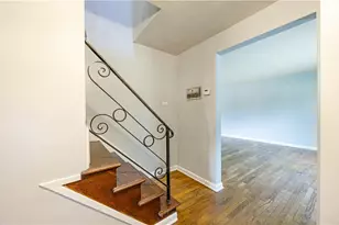 118 Washington Rd, Pittsburgh, PA 15221 - Photo 3