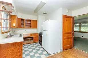 1821 Moore Ave, North Apollo, PA 15613 - Photo 11