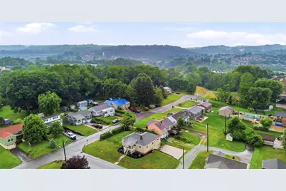 2114 Meadow Ln, Scott Township, PA 15220 - Photo 27