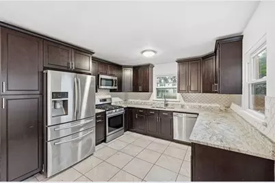 2114 Meadow Ln, Scott Township, PA 15220 - Photo 7