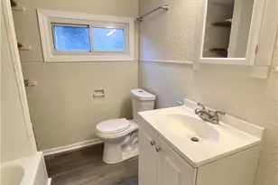 910 Smithton Ave, Pittsburgh, PA 15212 - Photo 11