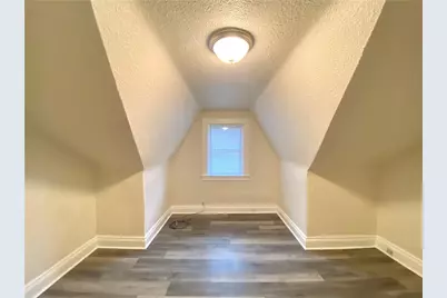 910 Smithton Ave, Pittsburgh, PA 15212 - Photo 31