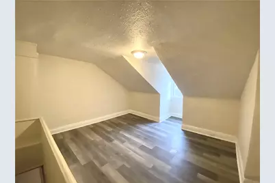 910 Smithton Ave, Pittsburgh, PA 15212 - Photo 29