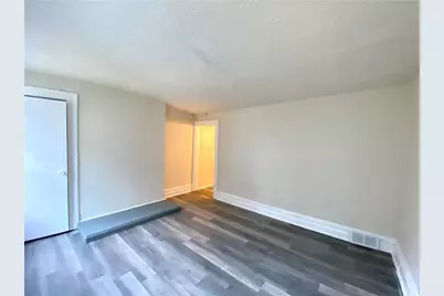 910 Smithton Ave, Pittsburgh, PA 15212 - Photo 5