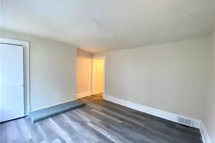 910 Smithton Ave, Pittsburgh, PA 15212 - Photo 5