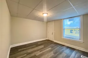 910 Smithton Ave, Pittsburgh, PA 15212 - Photo 17