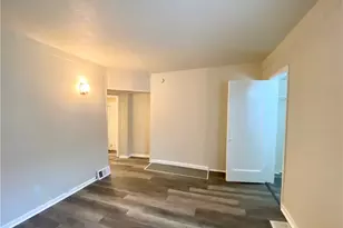 910 Smithton Ave, Pittsburgh, PA 15212 - Photo 19