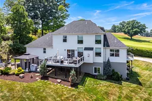 4511 Country Club Dr, Pittsburgh, PA 15236 - Photo 3