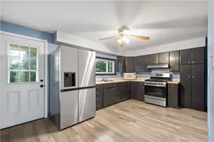 130 Lacock St, Canton Township, PA 15301 - Photo 7