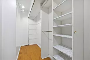 5825 Fifth Ave, Pittsburgh, PA 15232 - Photo 15