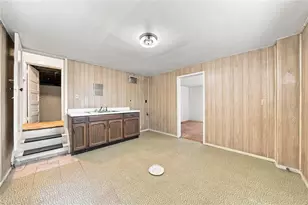 601 Highland Ave, Jeannette, PA 15644 - Photo 9