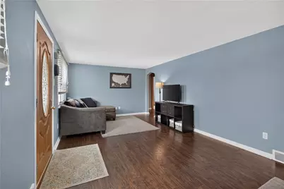 947 Kirsopp Ave, Banksville/Westwood, PA 15220 - Photo 9