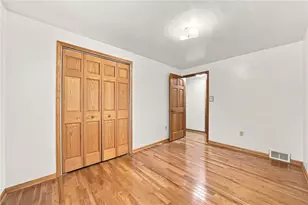 603 Highland Ave, Jeannette, PA 15644 - Photo 17