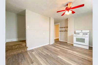 301 Wykes St, Aliquippa, PA 15001 - Photo 13